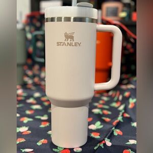 Stanley 40oz Authentic Rose Quartz